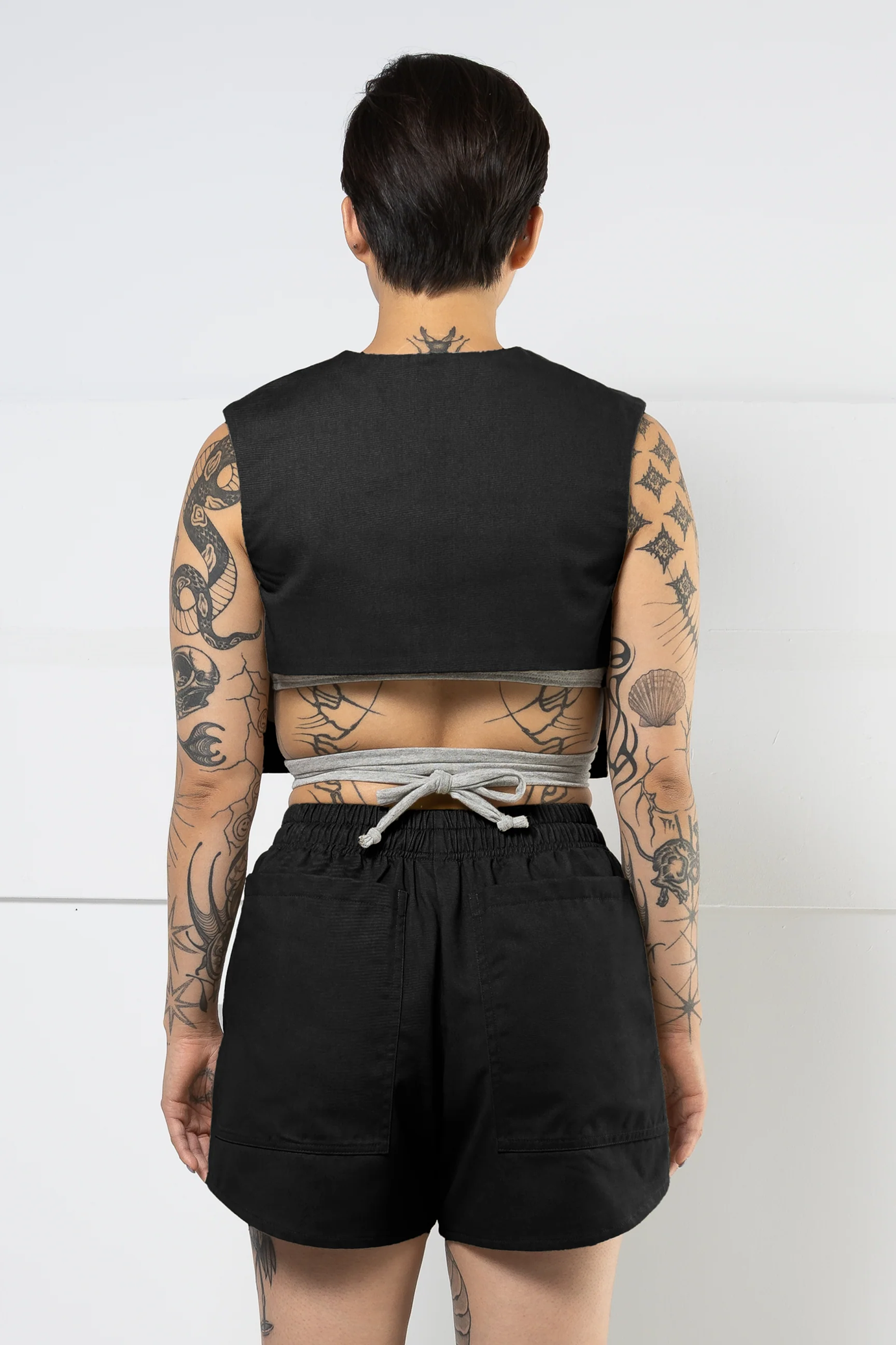 MERCY HOUSE - SONIA CROPPED VEST