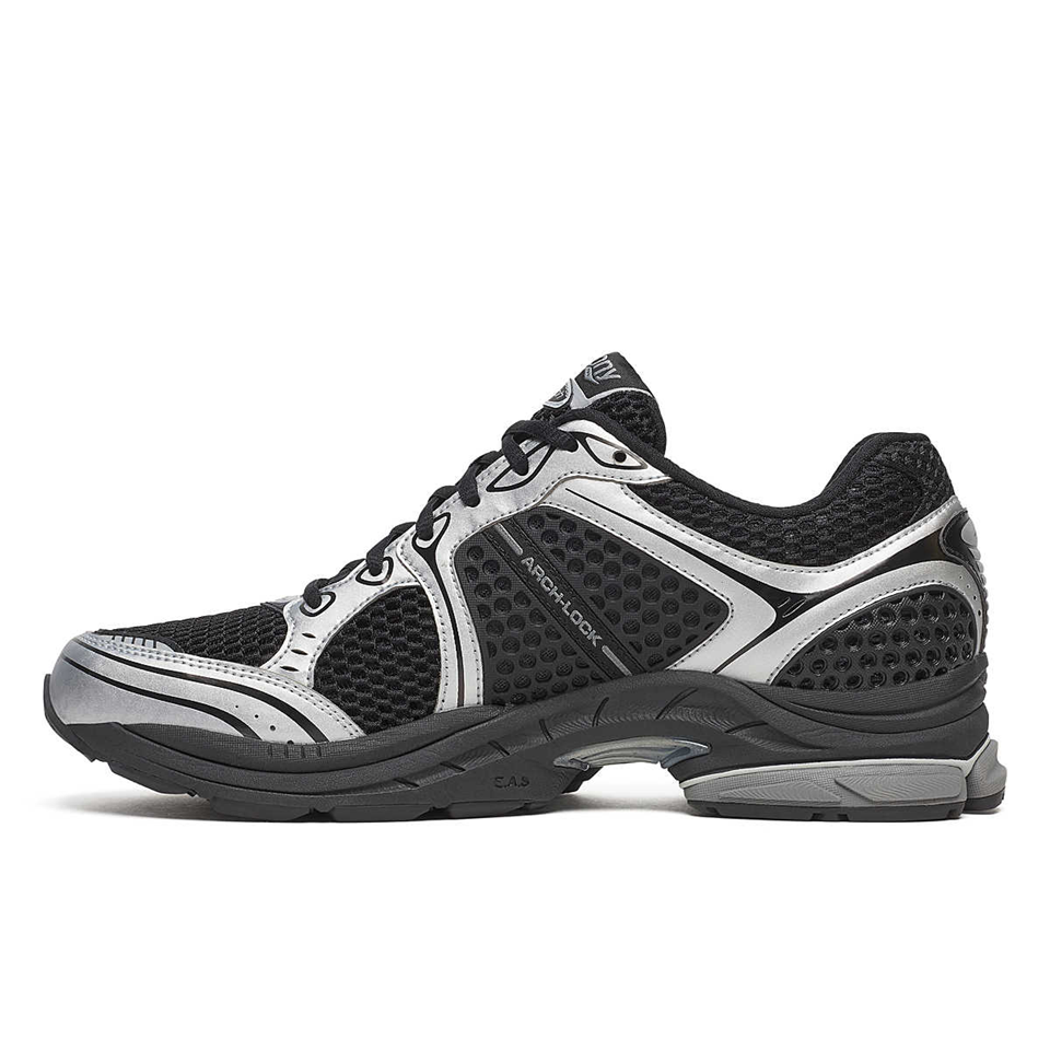 SAUCONY - PROGRID TRIUMPH 4