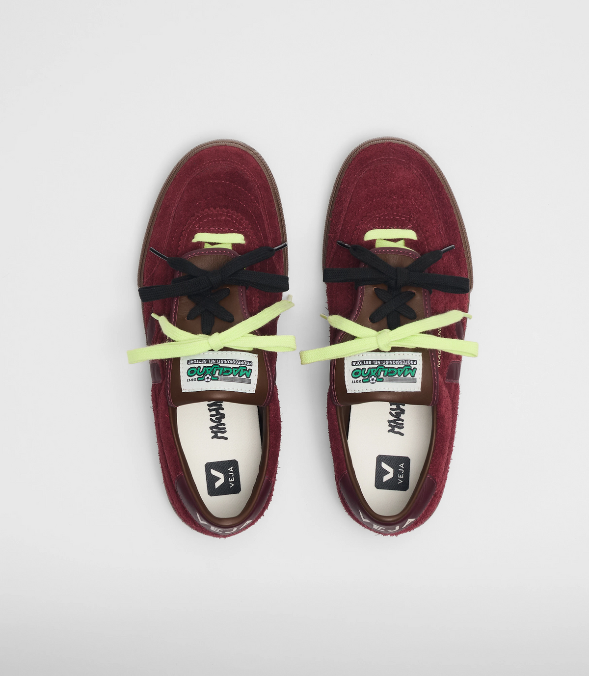 VEJA X MAGLIANO - PANENKA SUEDE