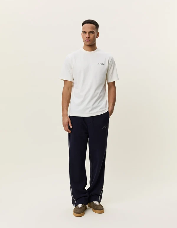 LES DEUX - SIGNATURE PRINT T-SHIRT
