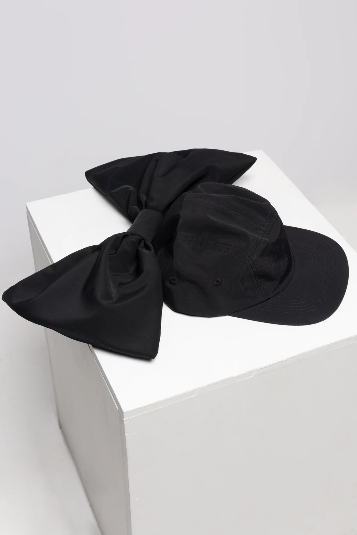 MERCY HOUSE - C'EST BOW CAP