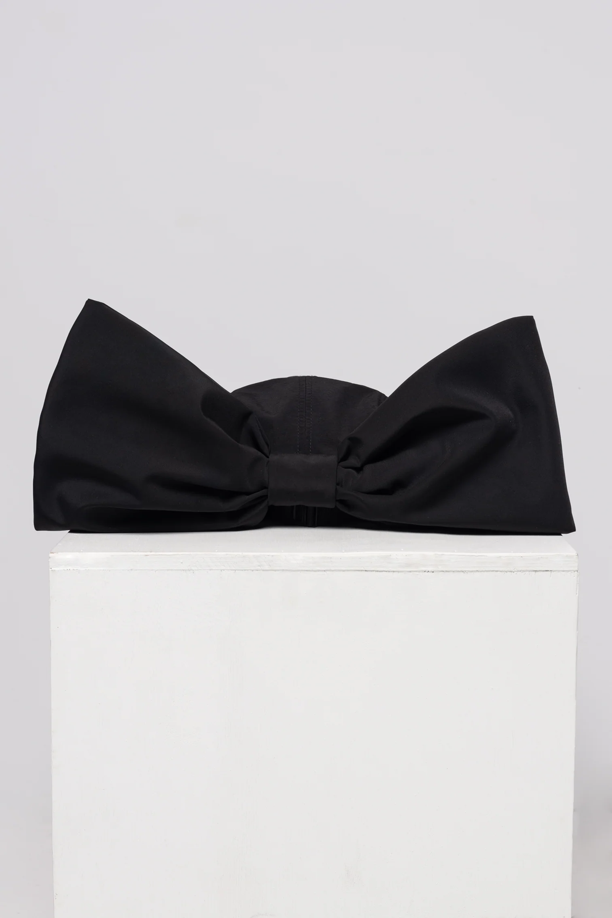 MERCY HOUSE - C'EST BOW CAP