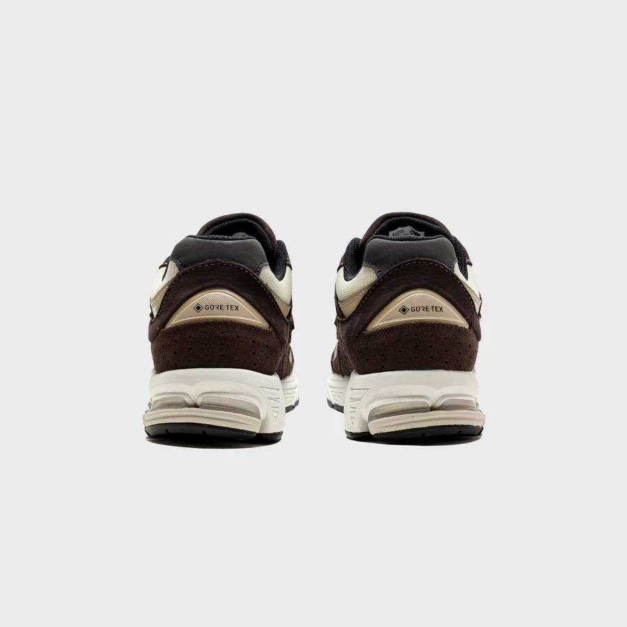 NEW BALANCE 2002R GORE TEX Market Price