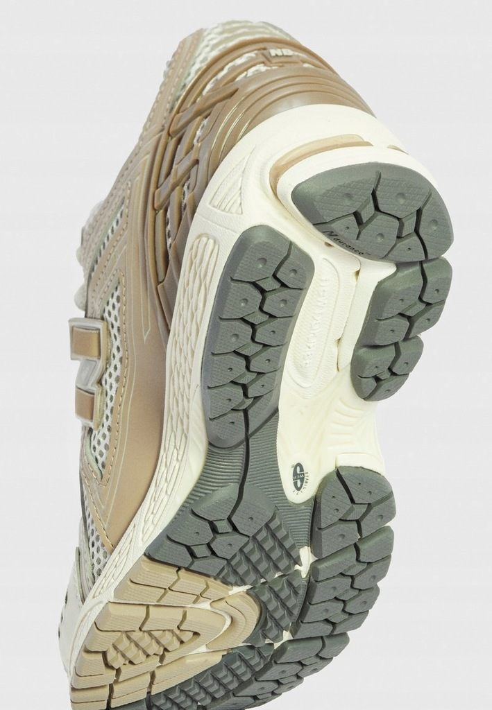 NEW BALANCE - 1906R