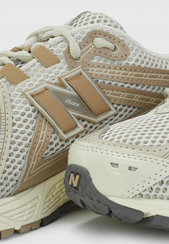 NEW BALANCE - 1906R