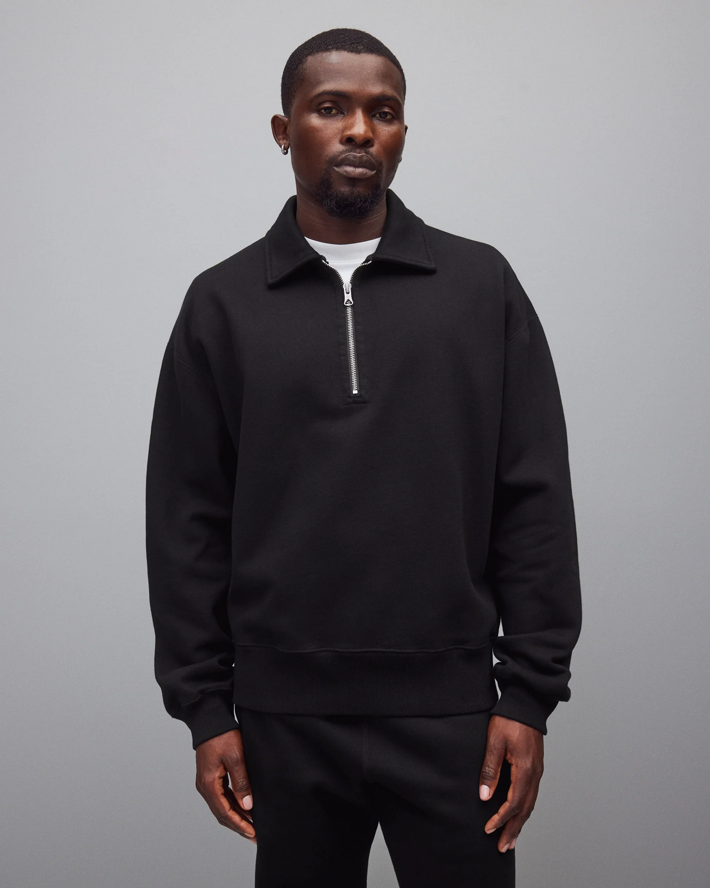 REIGNING CHAMP - BRUSHED FLEECE RELAXED HALF ZIP SWEATSHIRT
