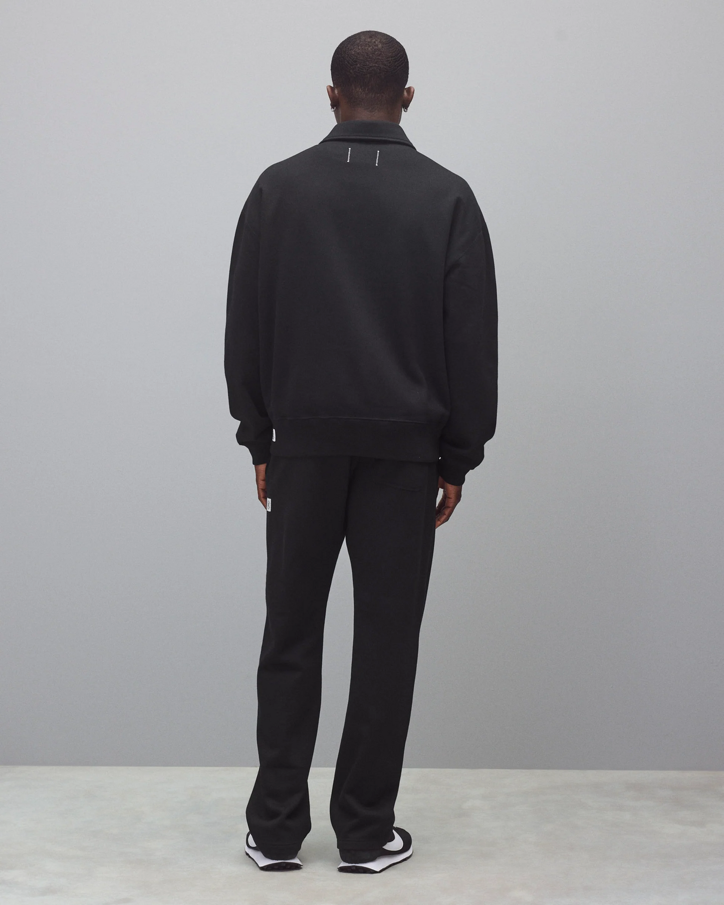 REIGNING CHAMP - BRUSHED FLEECE RELAXED HALF ZIP SWEATSHIRT