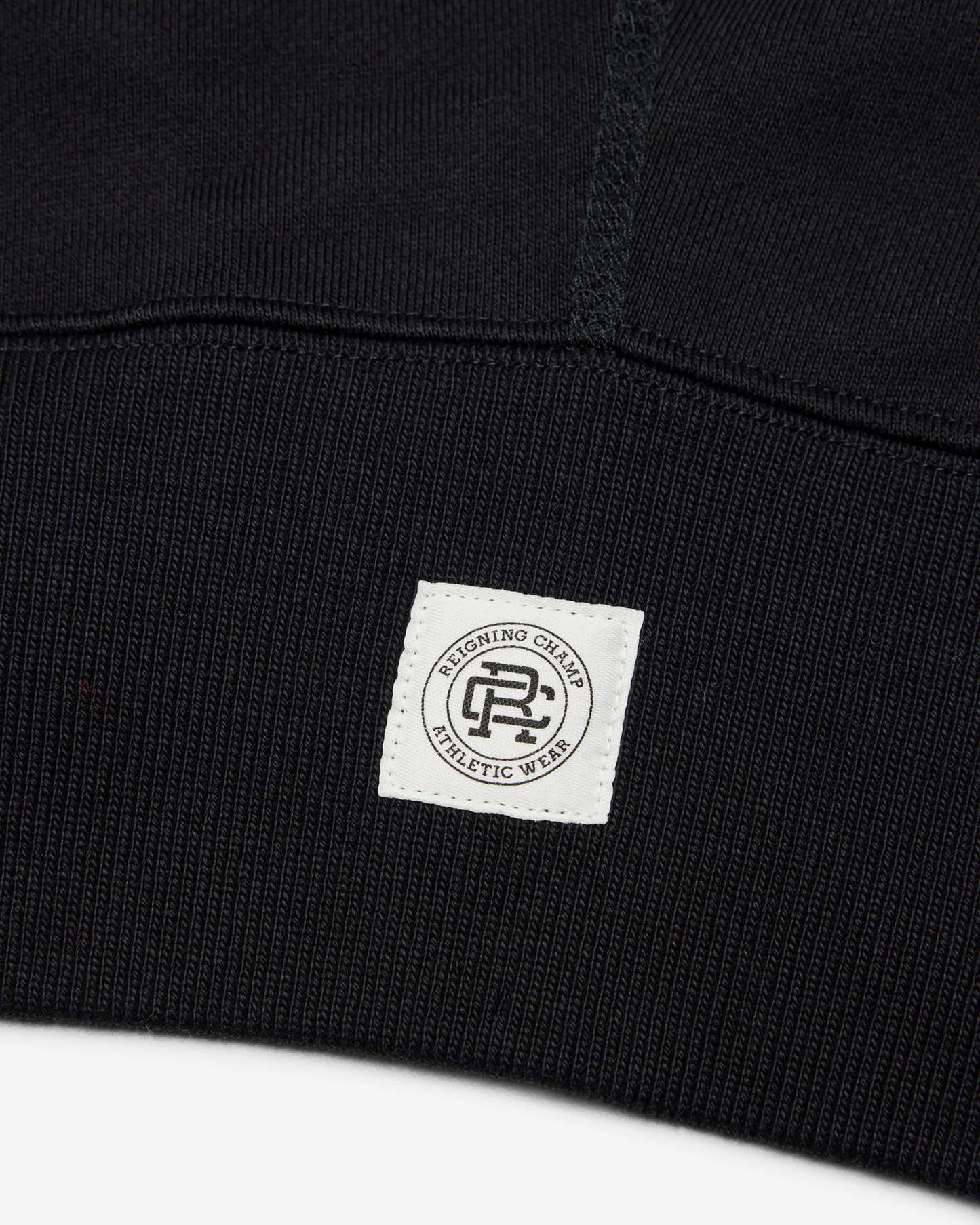 REIGNING CHAMP - BRUSHED FLEECE RELAXED HALF ZIP SWEATSHIRT