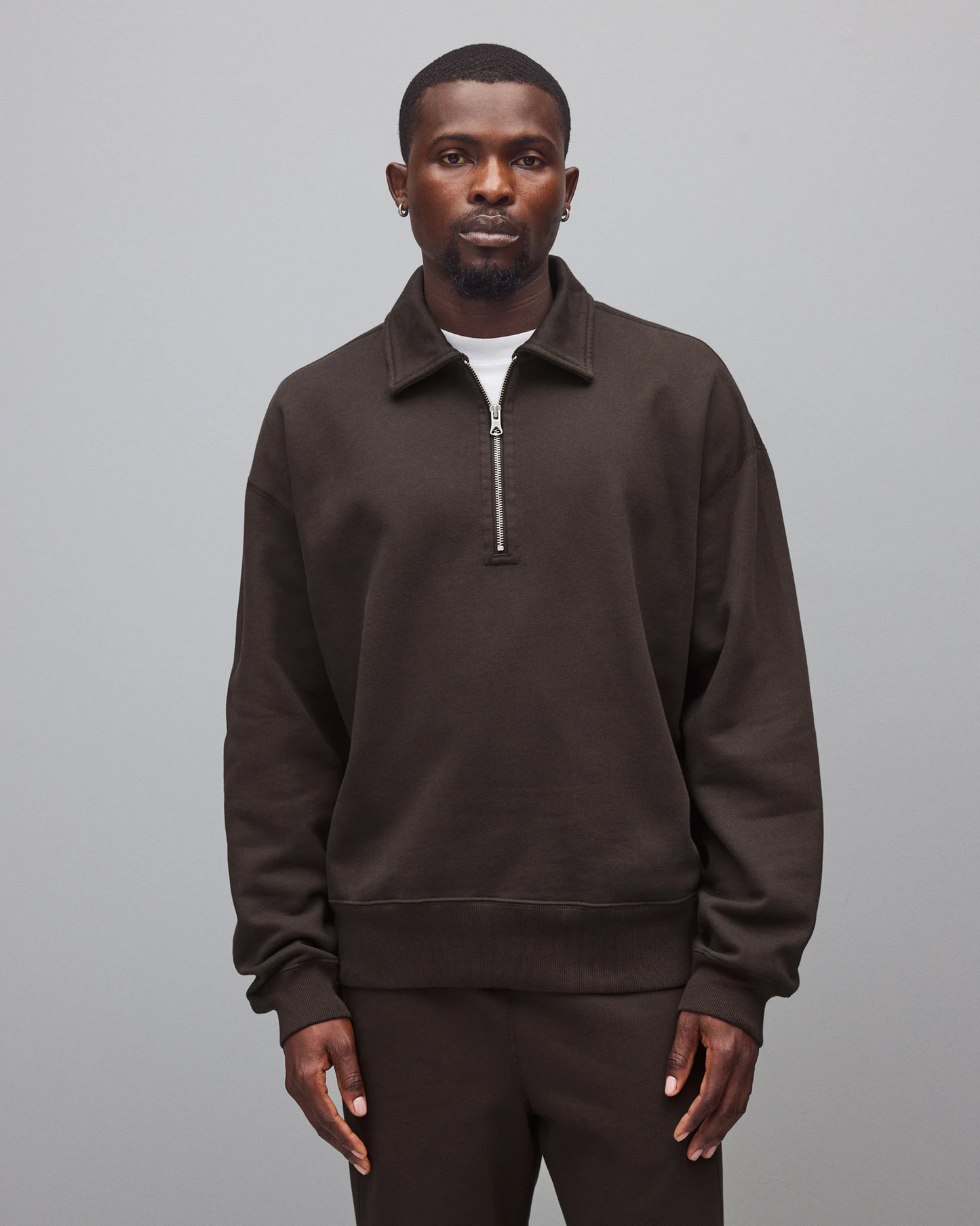 REIGNING CHAMP - BRUSHED FLEECE RELAXED HALF ZIP SWEATSHIRT