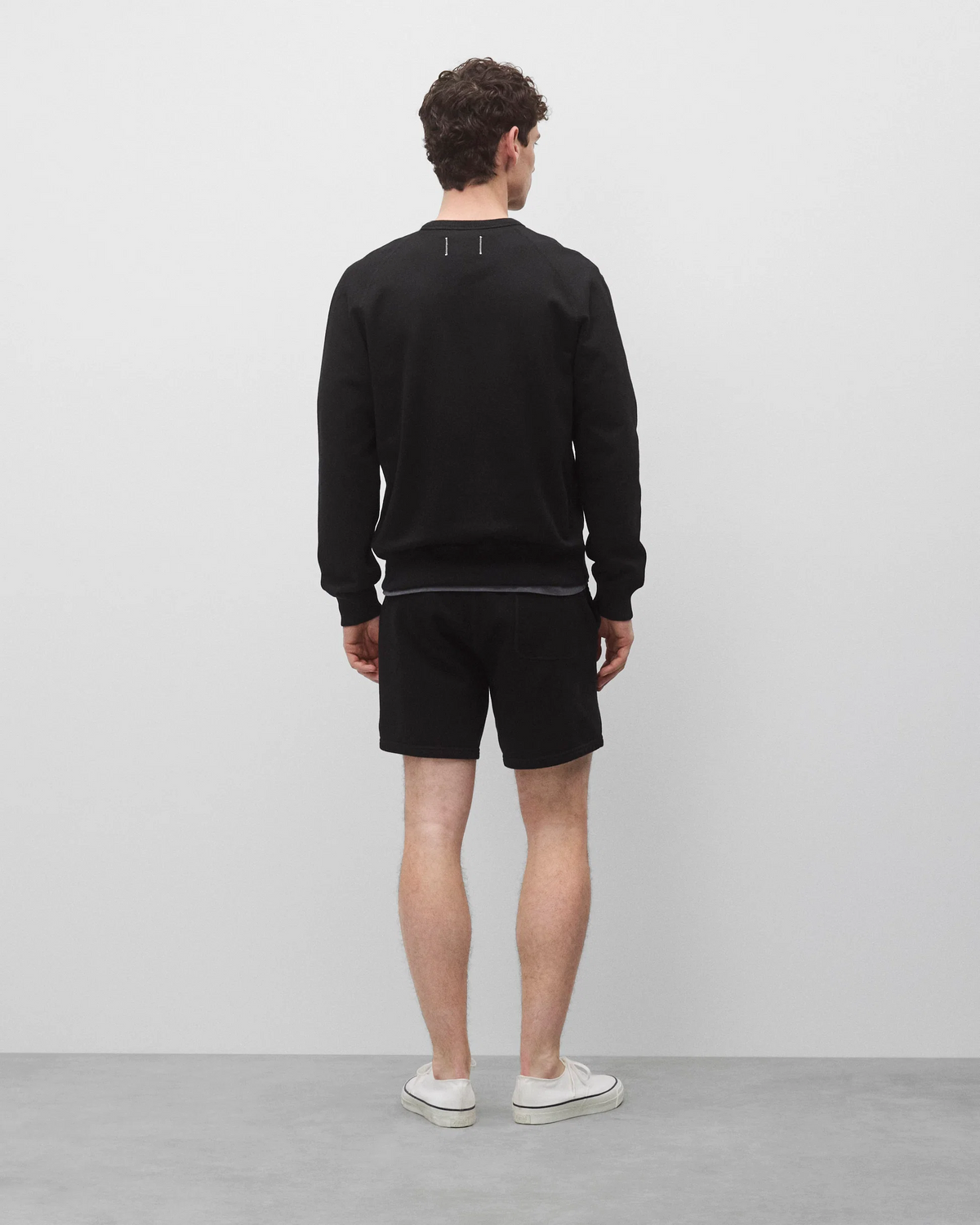 REIGNING CHAMP - MIDWEIGHT TERRY STANDARD CREWNECK