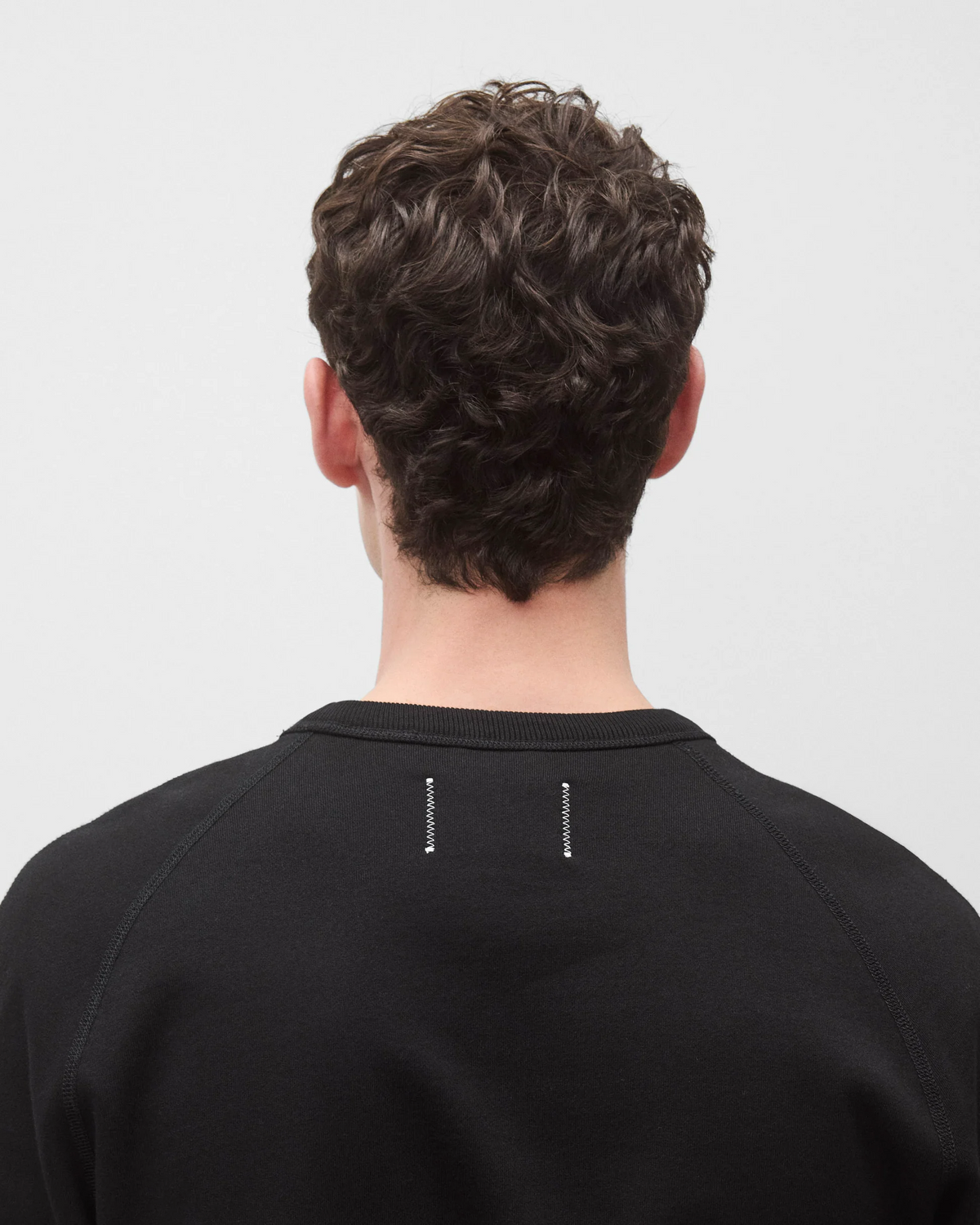 REIGNING CHAMP - MIDWEIGHT TERRY STANDARD CREWNECK