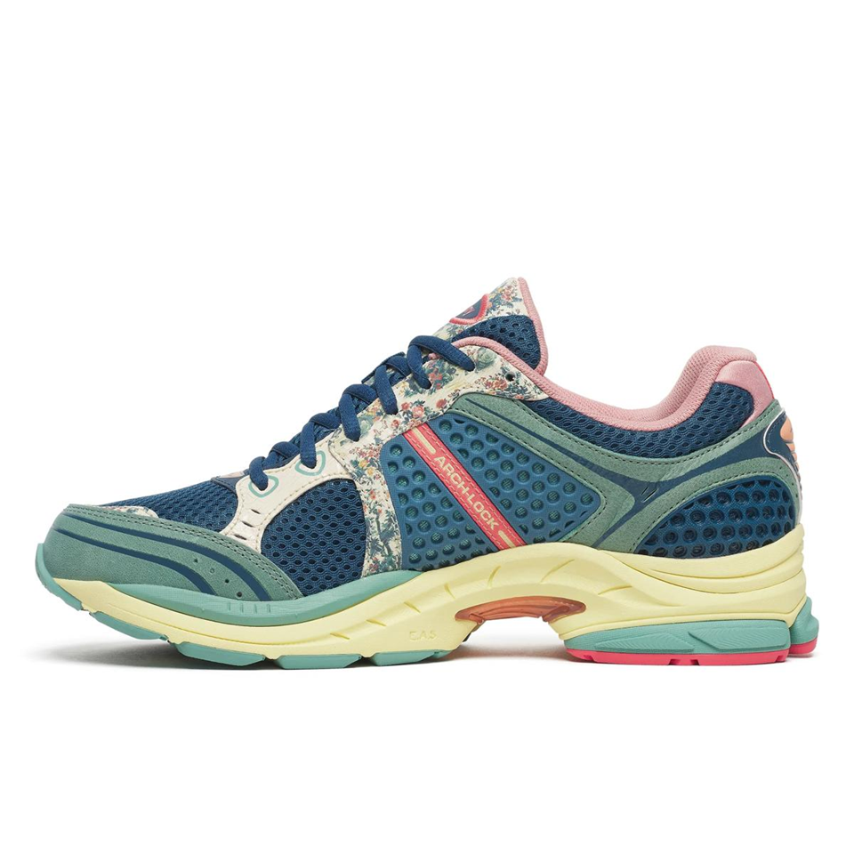SAUCONY - PROGRID TRIUMPH 4 - KISSATEN