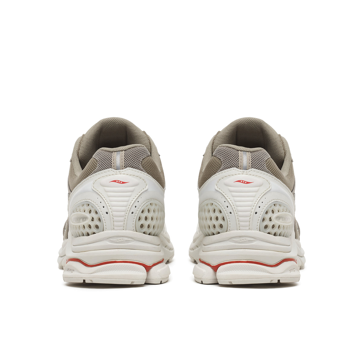 SAUCONY - PROGRID TRIUMPH 4