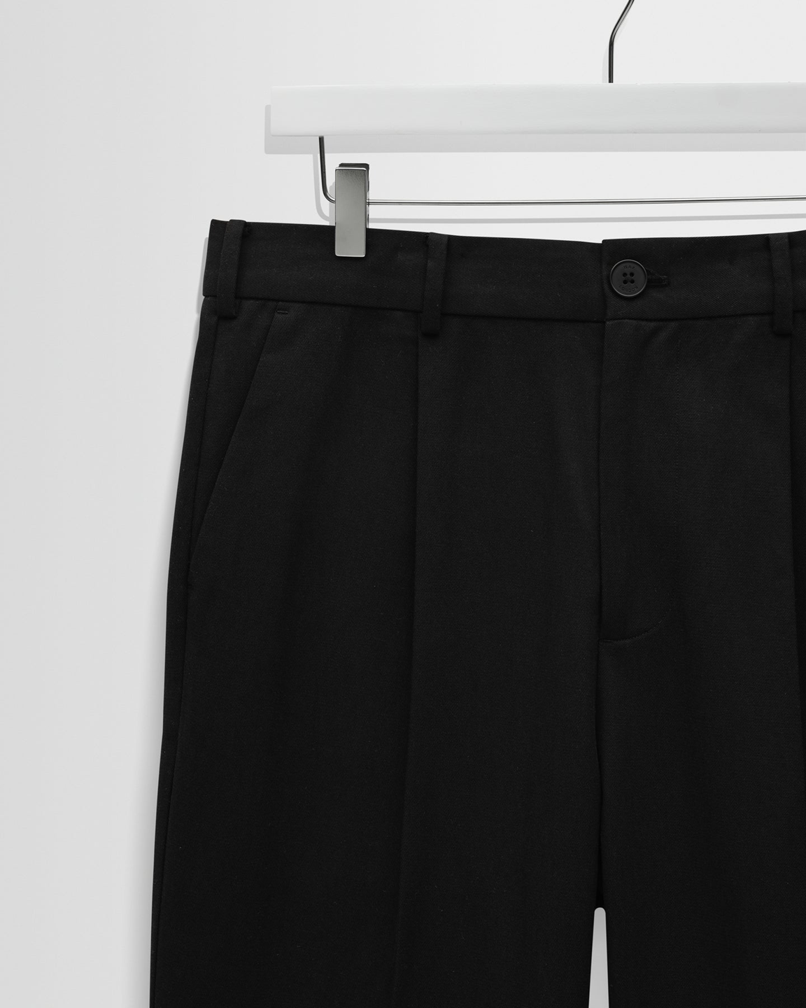 WAX LONDON - AUBYN - BLACK COTTON TENCEL TWILL RELAXED FIT TROUSERS