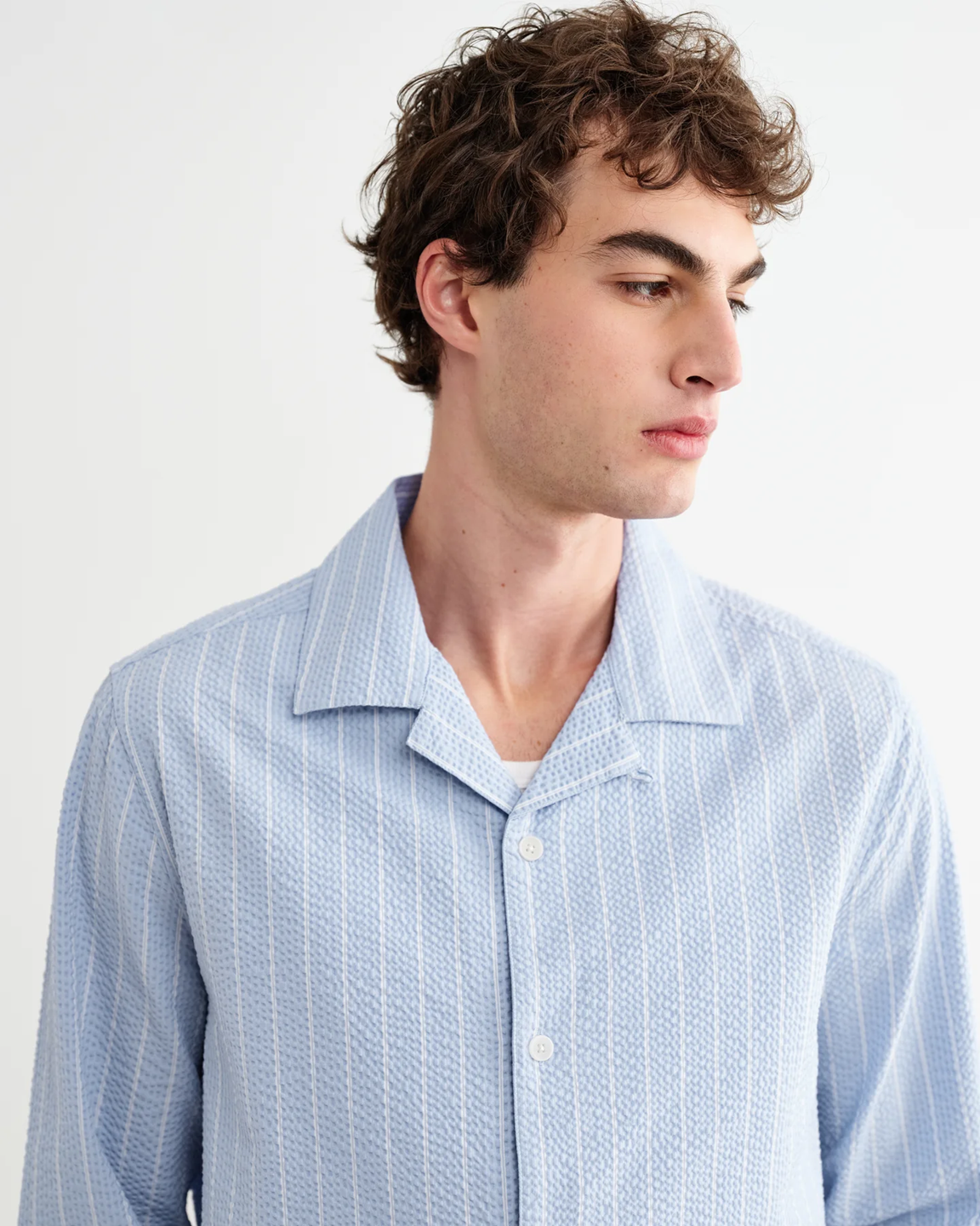 WAX LONDON - COREY - BLUE AND ECRU SEERSUCKER-COTTON STRIPE SHIRT