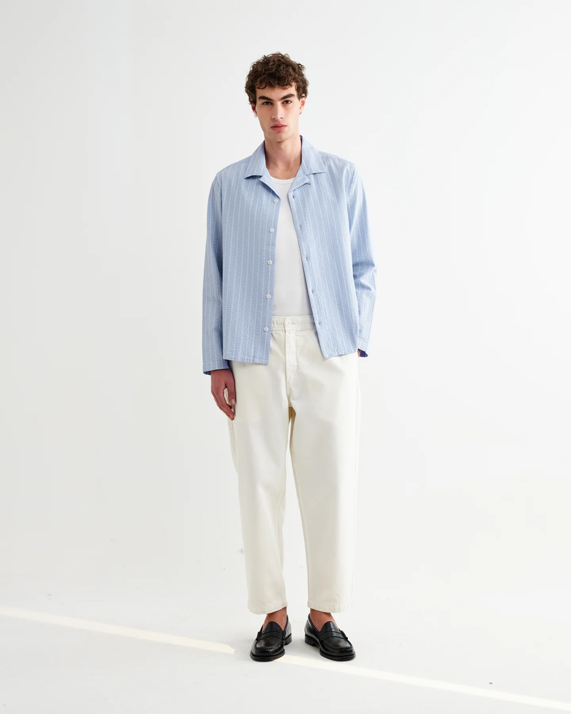 WAX LONDON - COREY - BLUE AND ECRU SEERSUCKER-COTTON STRIPE SHIRT