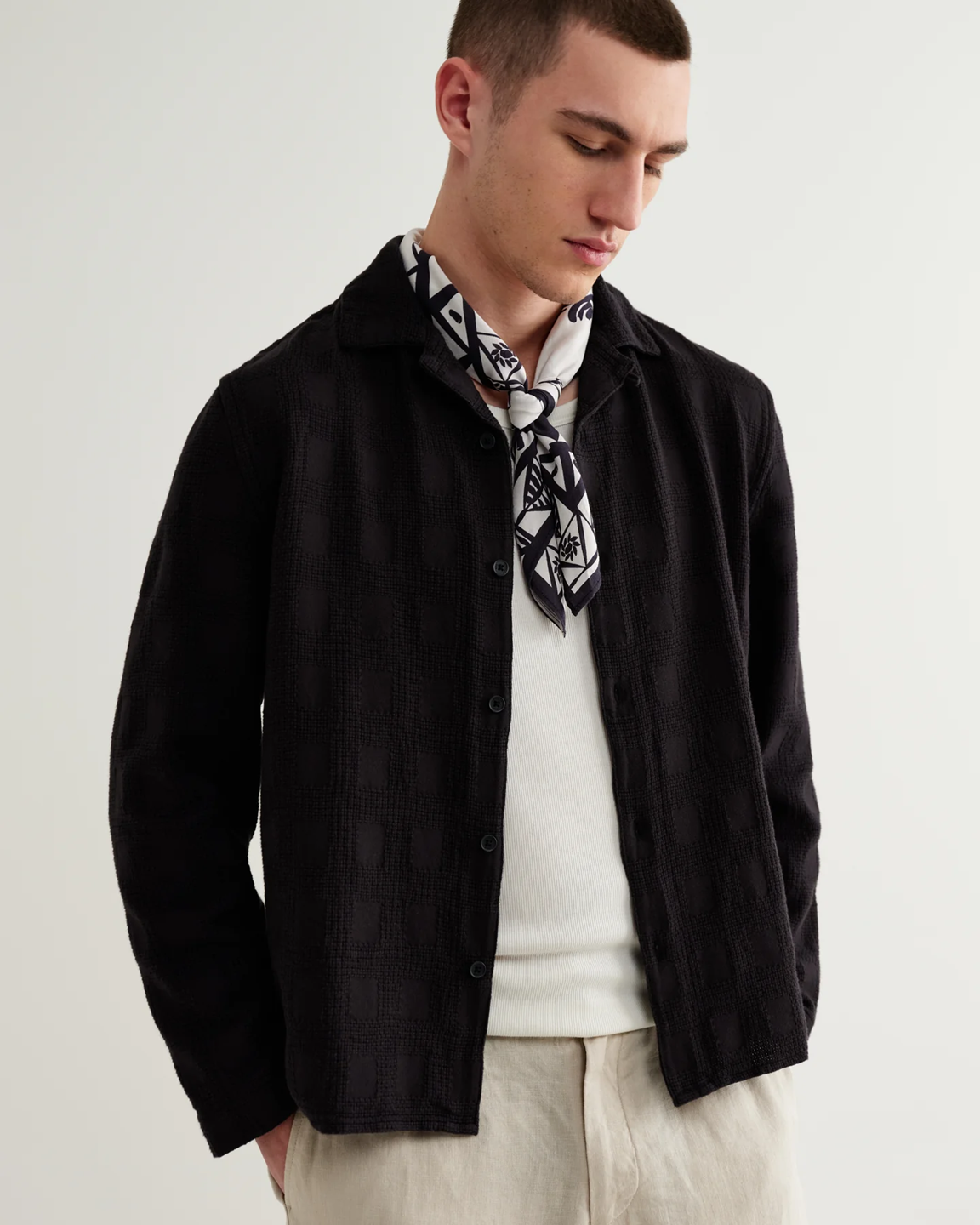 WAX LONDON - SLOANE - NAVY AND ECRU PAINTED FLOWER NECK SCARF